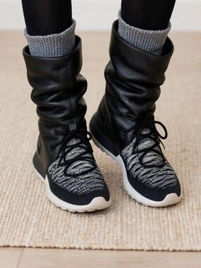 Nike Roshe Two Hi Flyknit SneakerBoots